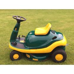 MTD YARDMAN BEETLE RIDE ON LAWN MOWER GARDEN TRACTOR