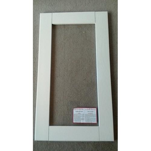 New Kitchen unit glass door. Howdens Tewksbury White Solid Oak 900 x500 NEW