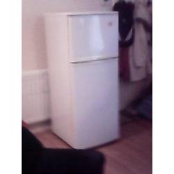 Fridge Freezer SWAN SFF 002W - H135cm/W53cm/D60