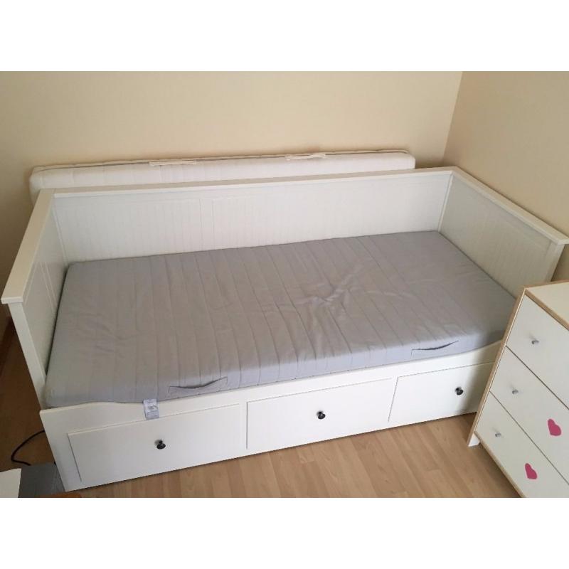 IKEA KEMNES day bed