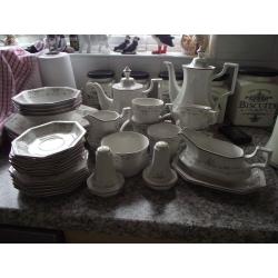 JOHNSON BROTHERS "MADISON" DINNER SET FOR FOUR