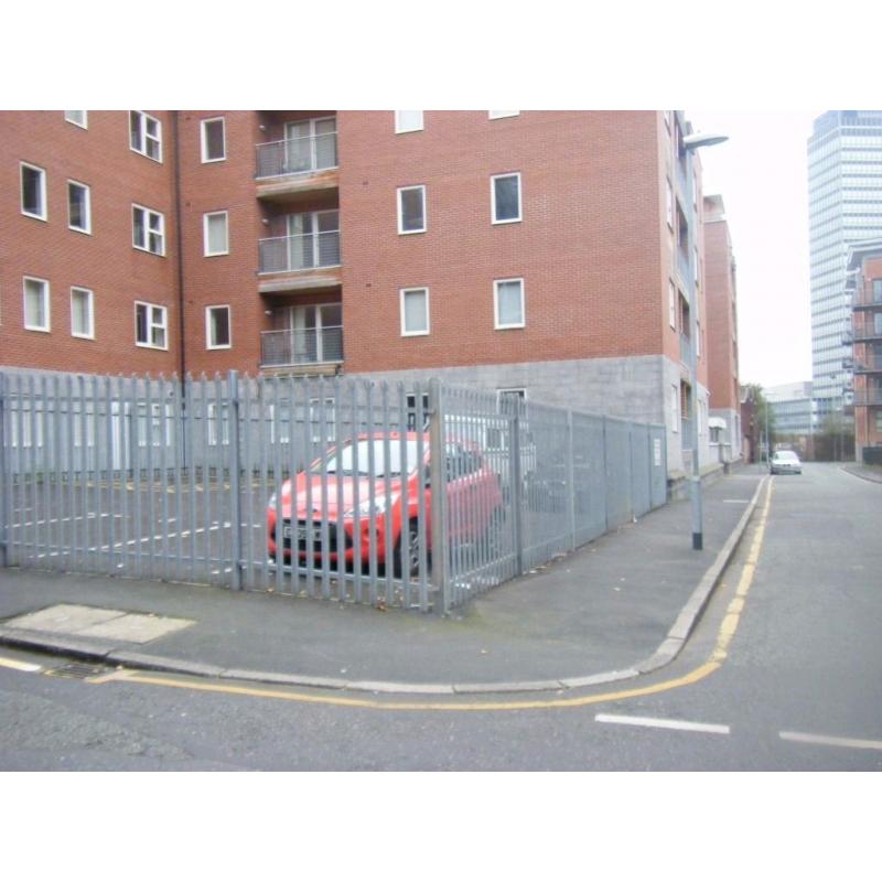 ***SHARP ST***Very Close To***CIS TOWER, SHUDEHILL & CITY CENTRE***Open Air, Gated Car Park (3638)