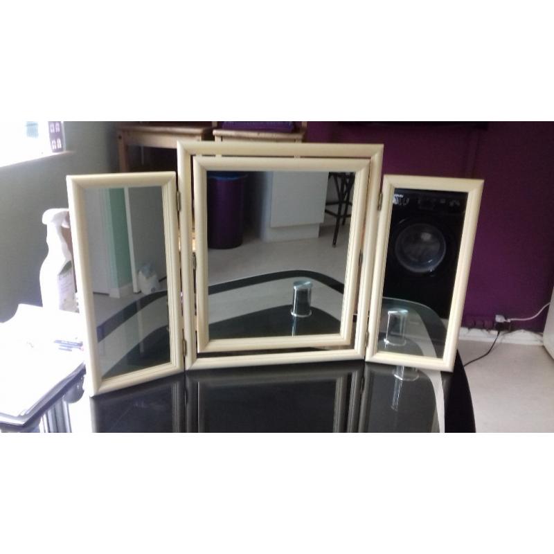 dressing table mirror/ 3 way folding