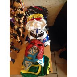 WWE/WWF/WCW wrestling figures plus extras