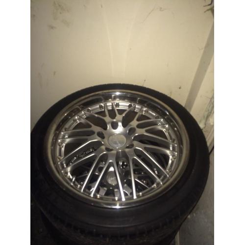 18 inch alloy wheels like new