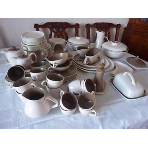 Stunning Vintage Poole Pottery Dinner Set / Service for 8 people