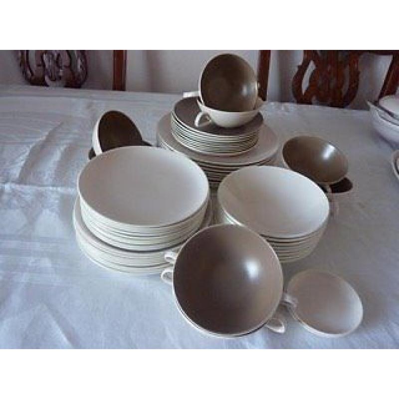 Stunning Vintage Poole Pottery Dinner Set / Service for 8 people