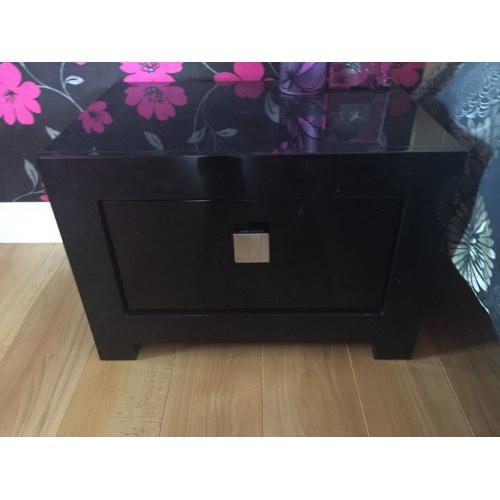 Black Gloss Bedside Tables