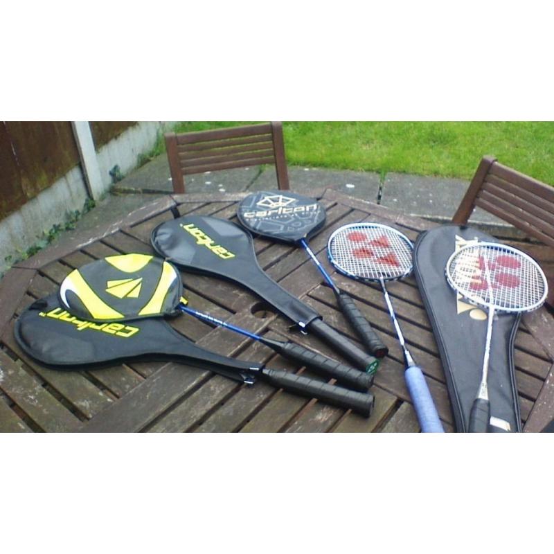 set of 6 badminton racquets and shuttles