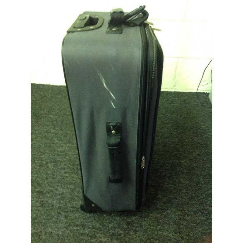 Lightweight suitcase on two wheels