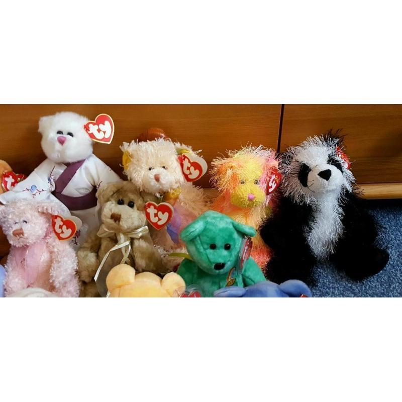 Great Collection of 20 Ty Beanie Baby Bears