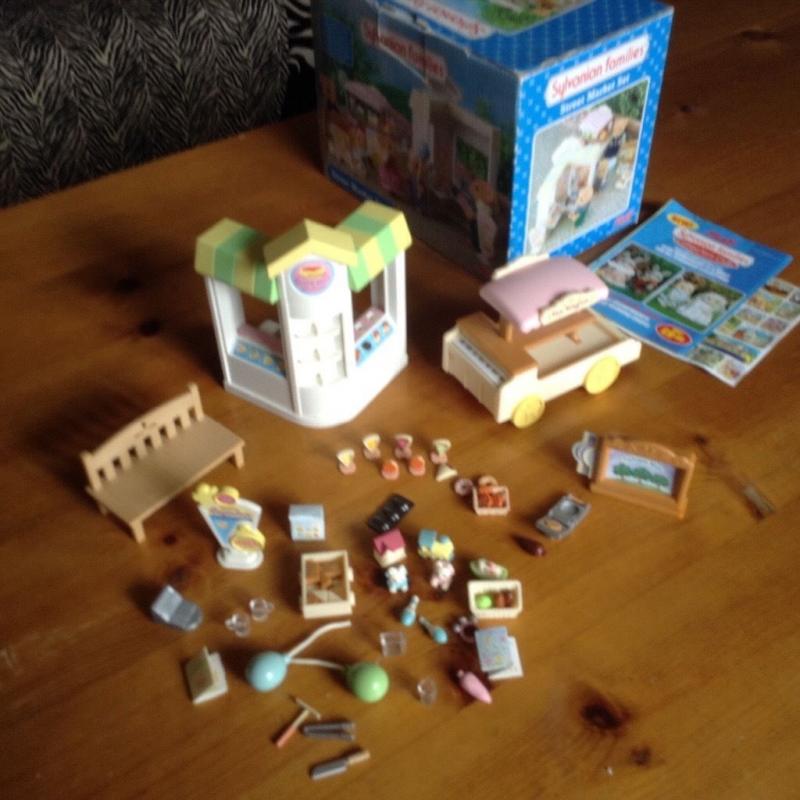 Sylvanian Street Market Set