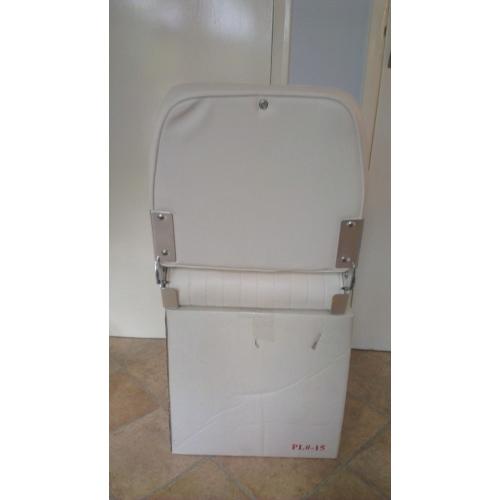 BRAND NEW PLASTIMO FOLDING HELMSMANS SEAT