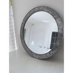 Circular mosaic mirror