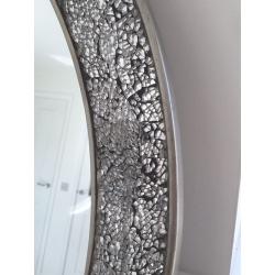 Circular mosaic mirror