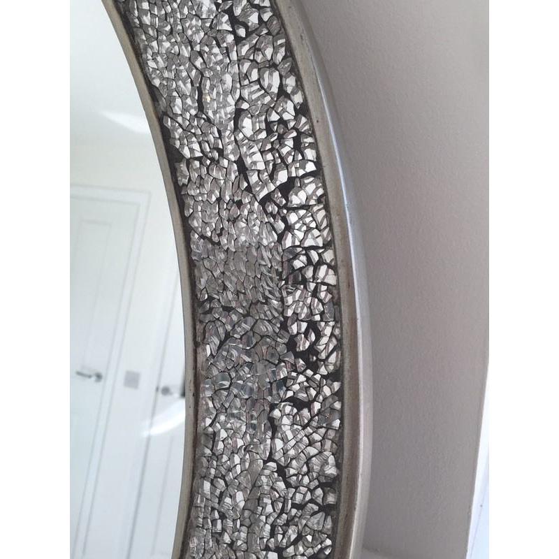 Circular mosaic mirror
