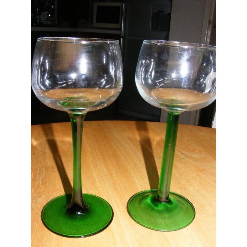 7 Wine Glasses With Green Stems