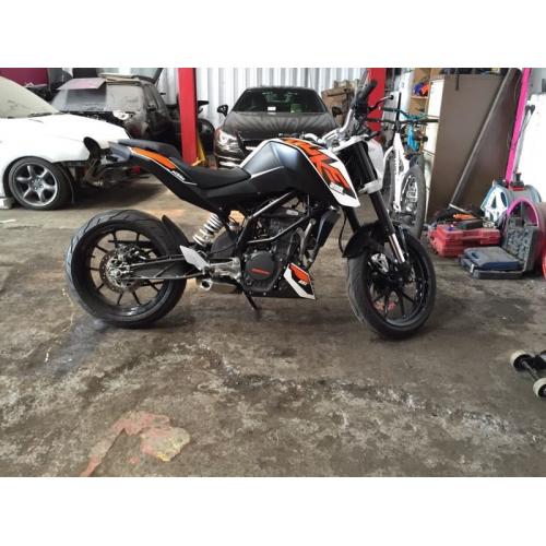2015 Ktm duke 200