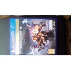 500GB Playstation 4 + Destiny Taken King + 2 Controllers