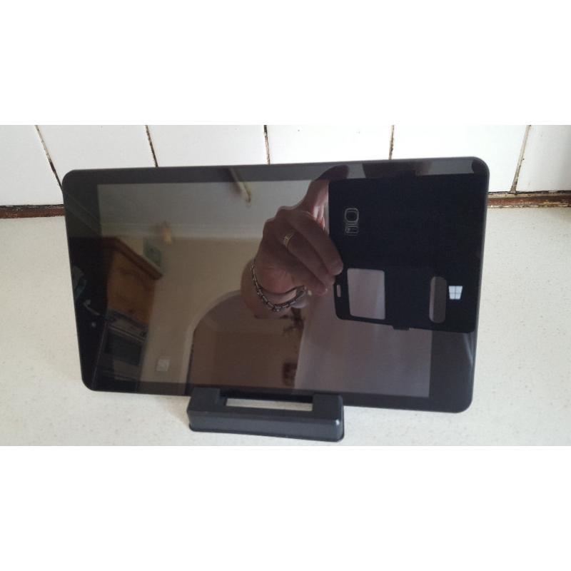 Linx 8 inch Tablet PC - Black (Intel Atom Z3735G, 1Gb RAM, 32Gb storage, WLAN, BT, Windows 10)