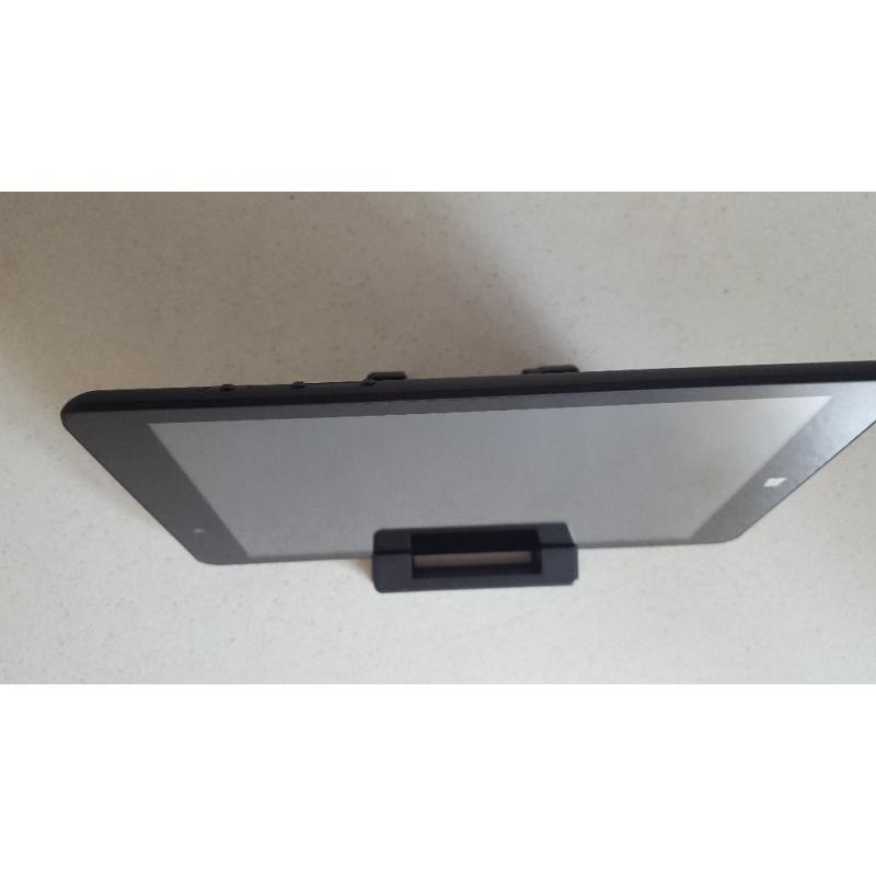 Linx 8 inch Tablet PC - Black (Intel Atom Z3735G, 1Gb RAM, 32Gb storage, WLAN, BT, Windows 10)