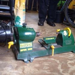 Wood turning laith