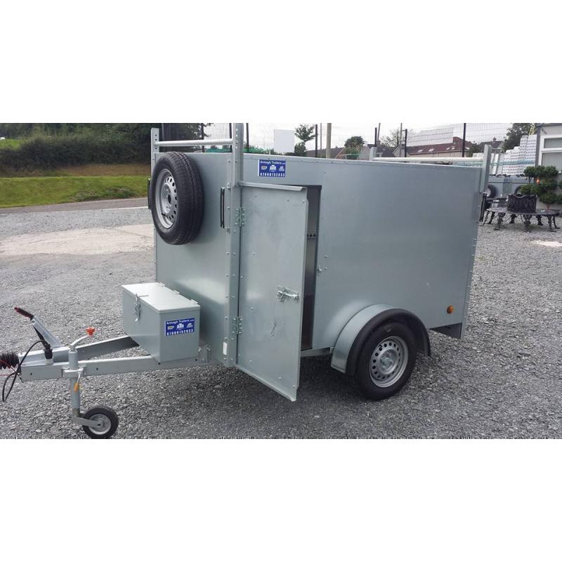 New galvanised 7x4x4 single wheel box trailer with brakes & side door spare jockey prop stand lock
