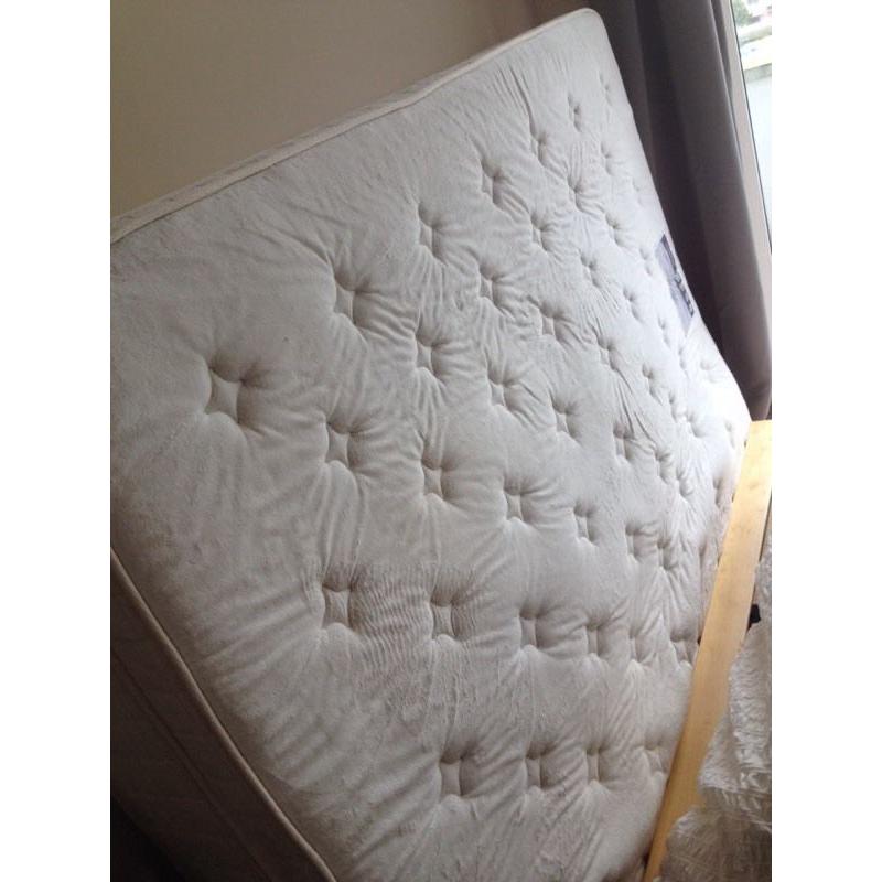 Memory foam mattress king size