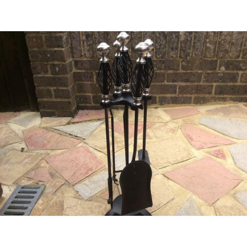 FIRE PLACE ACCESSORIES SET BLACK AND SILVER - Set Brush | Tongs | Shovel | Poker AND LOG BASKET