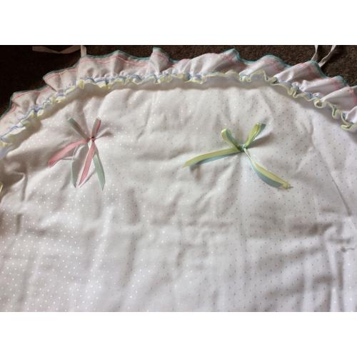 Cot bumper and quilt
