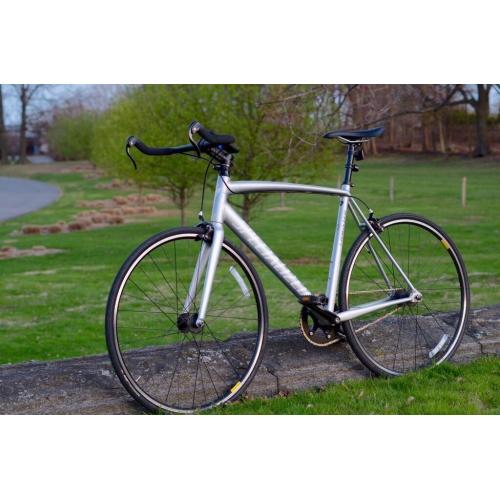 Specialized Langster 2015 Single Speed Bike, Carbon, Immaculate condition.