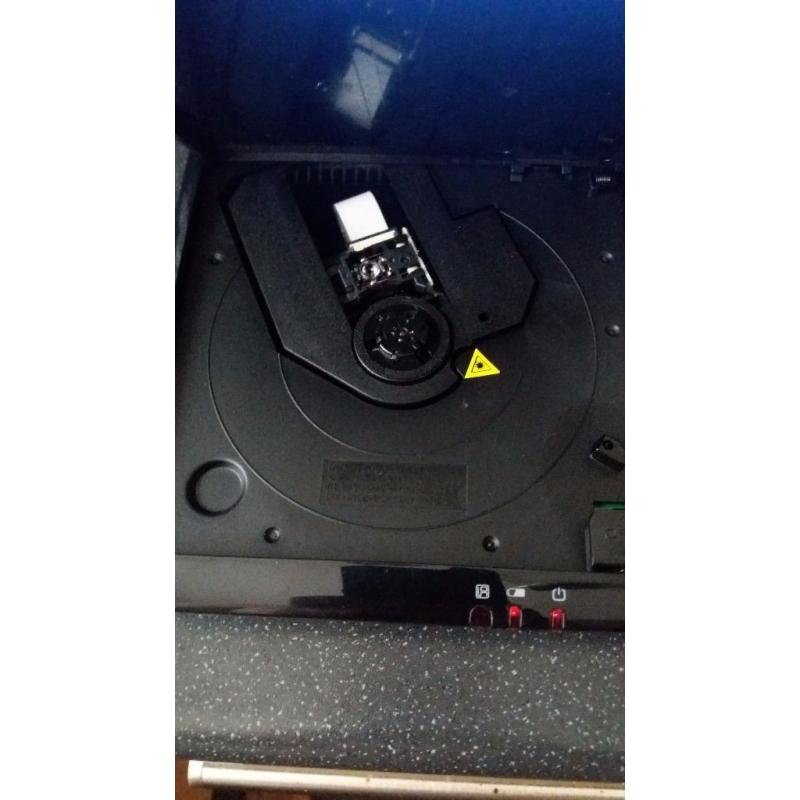 Logik 7 inch portable dvd player