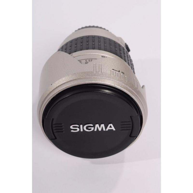Sigma 28-300mm Hyperzoom lens, Canon fit, AUTOFOCUS NOT WORKING.