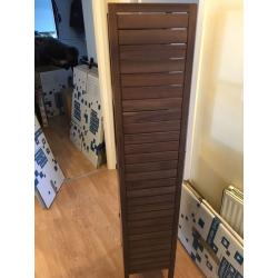 Solid wooden shelf