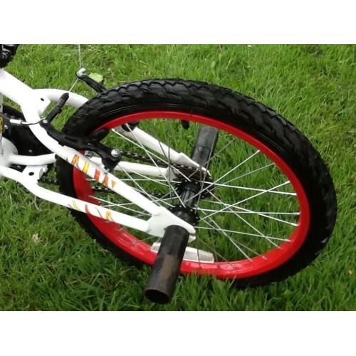 Kids Bike - Blitz Stunt Bike 18" in excellent condition with Helmet