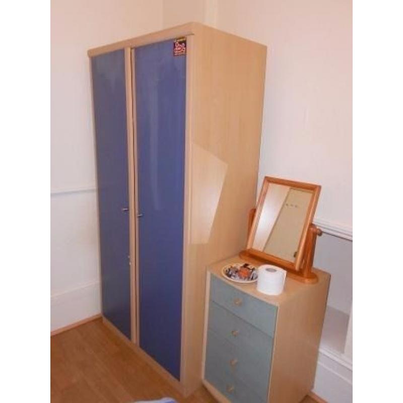 Single room share NEW HOUSE! NO REFERENCES! CALL NOW!