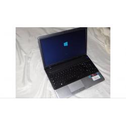 15.6” SAMSUNG NP355V5C-A04UK – AMD A8 VISION – 6GB Ram – 750GB HDD - 1GB Graphic