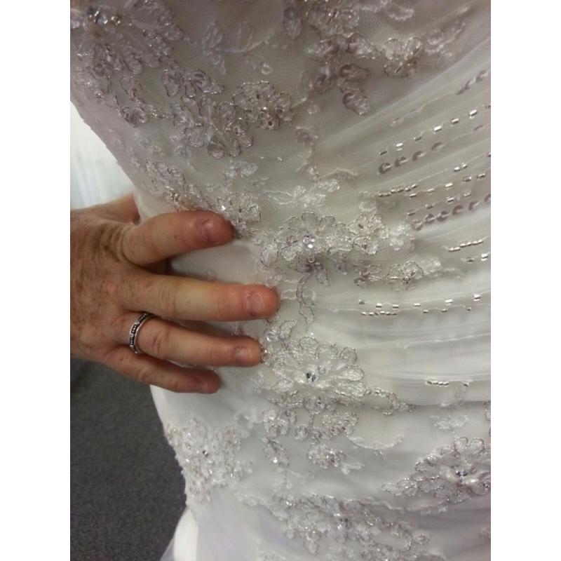 Brand new with tags Phil Collins Bridal PC2690 Ivory size 14