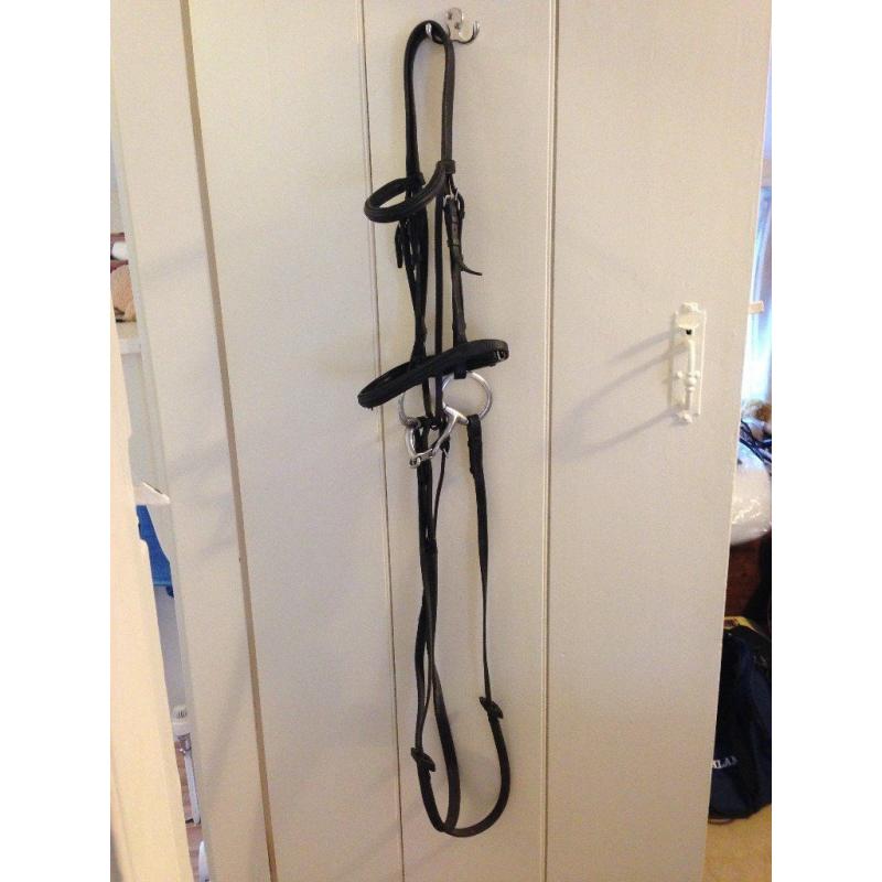 GP saddle (17") & Bridle (full size) with cavesson nose band