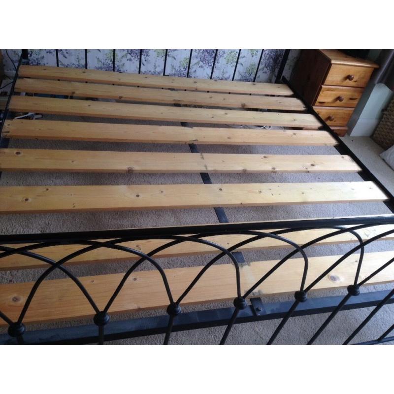 Wrought iron Super king bed frame with/without mattress. Structurally sound- few signs of wear.