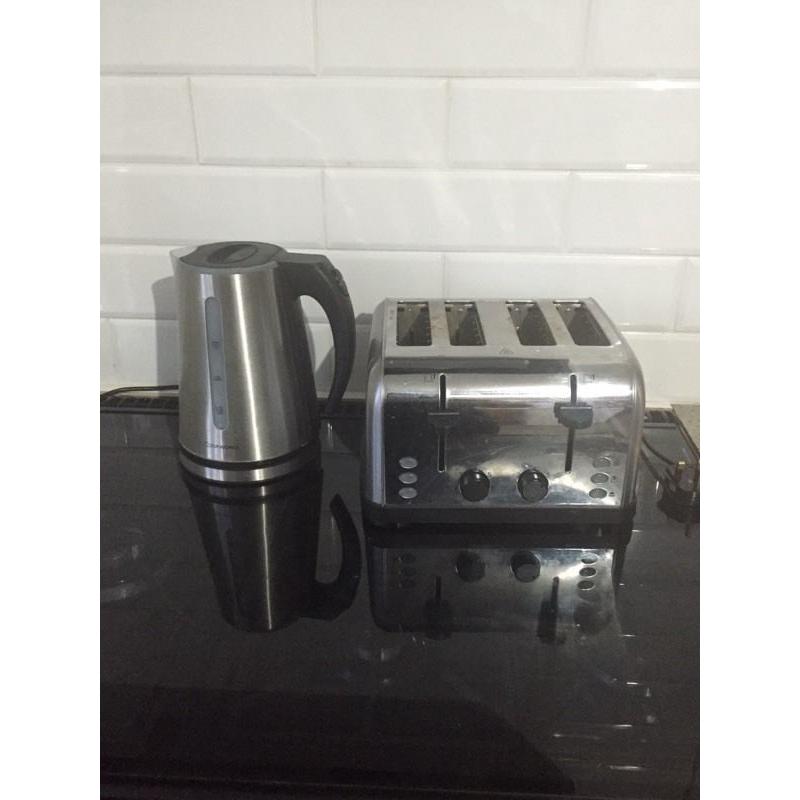 Used kettle & toaster