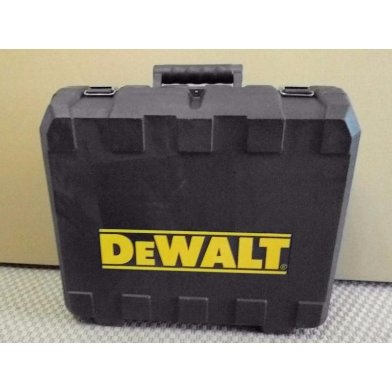 DeWalt 110V Router D26204-LX with transformer, like new, only used once