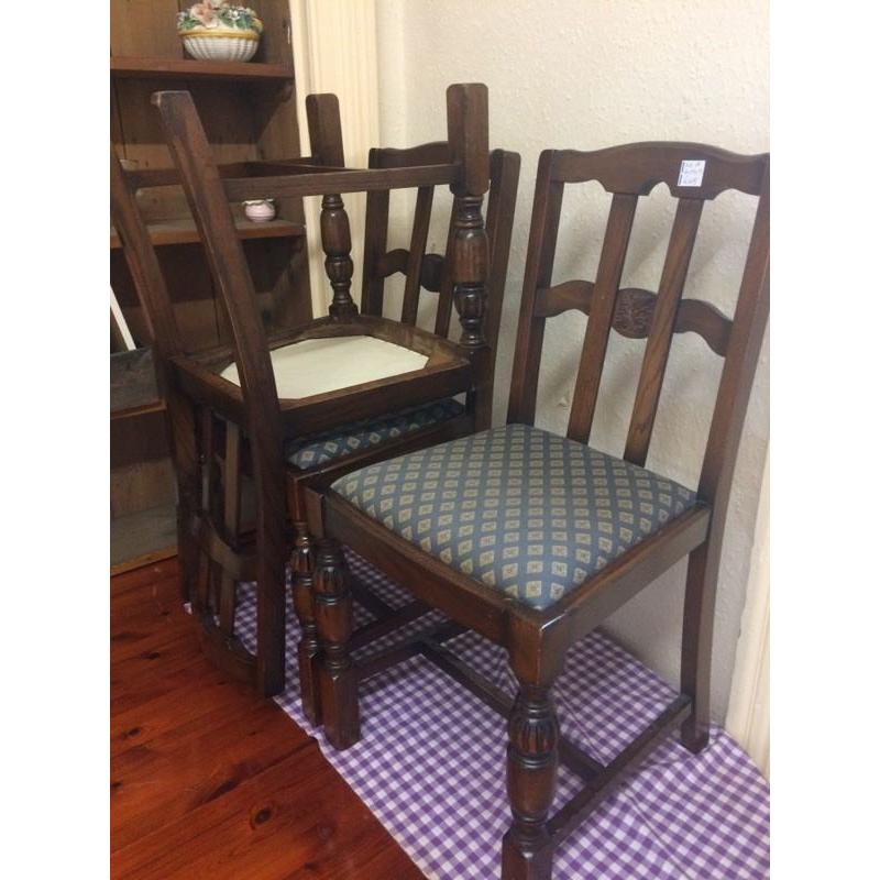 Set of 4 chairs