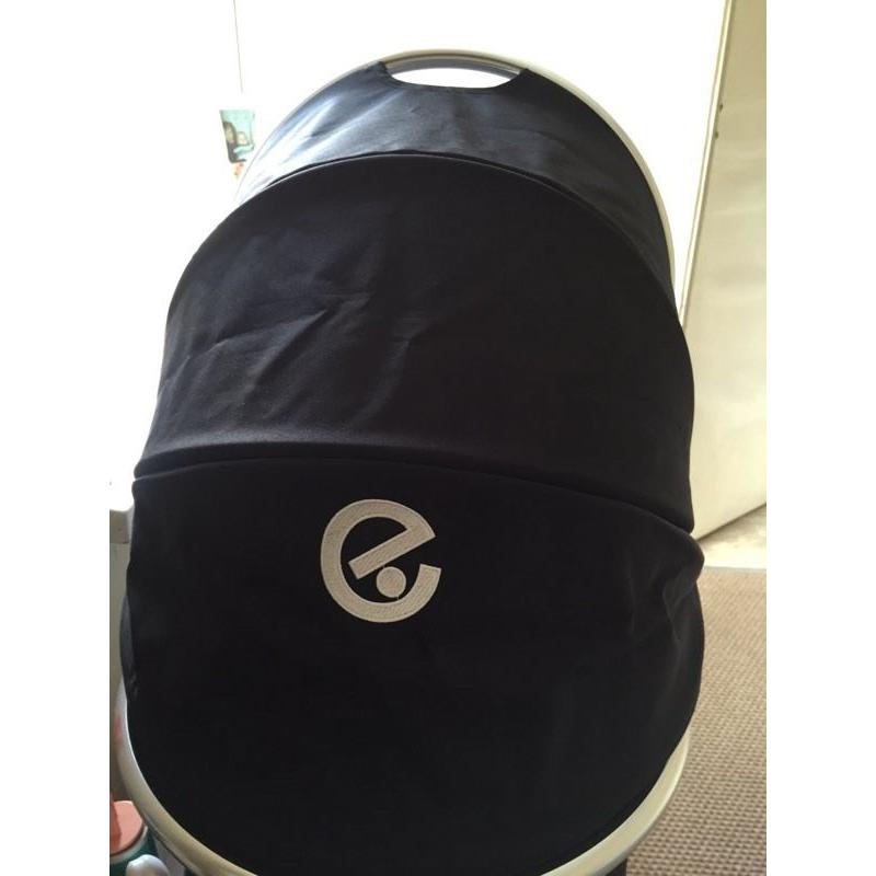 Oyster carry cot and accessories