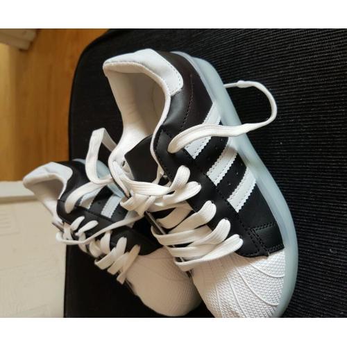 Brand new led trainers size 2.5