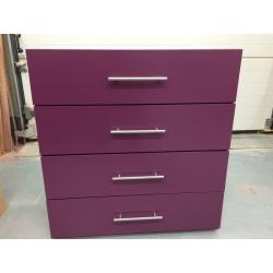New chest of 4 drawers
