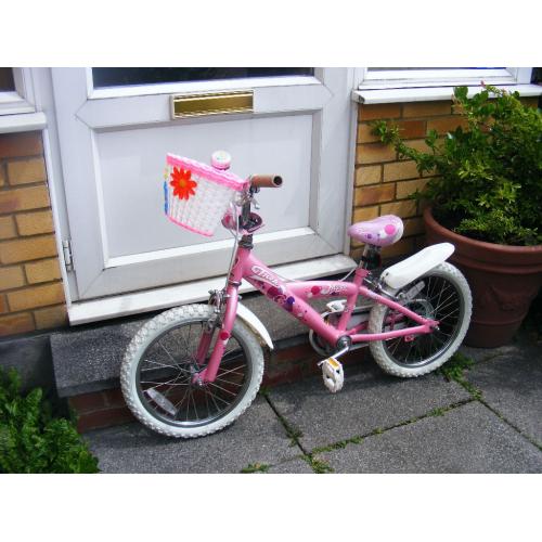 GIRLS 16" WHEEL TREK BIKE IN GREAT WORKING ORDER AGE 4+
