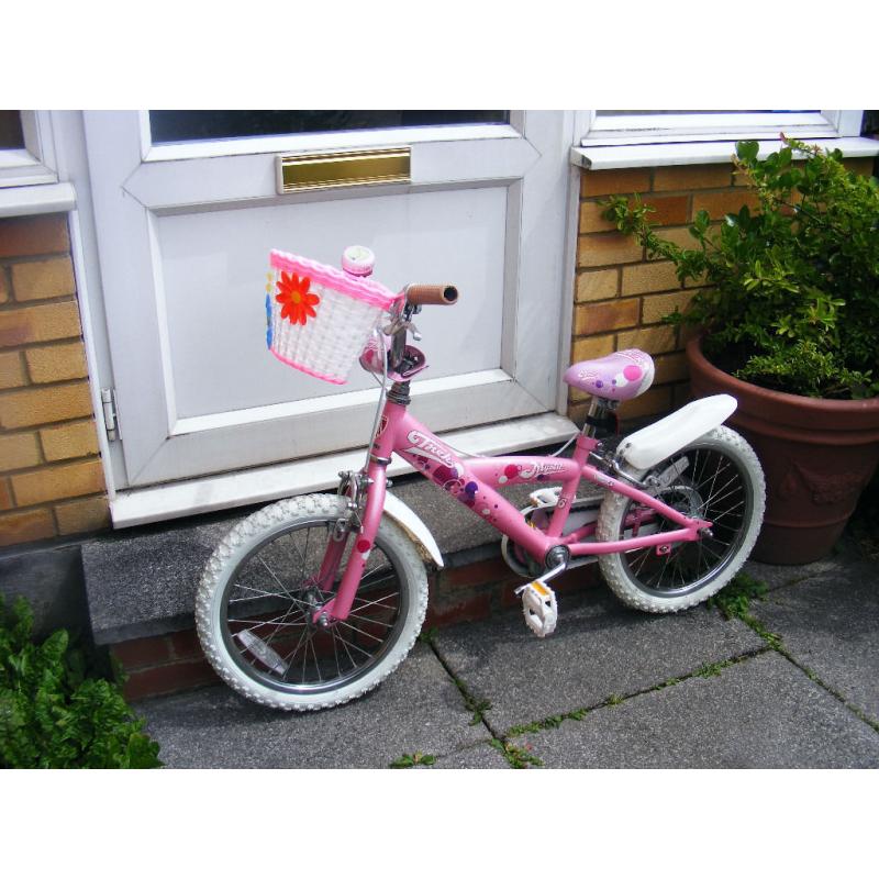 GIRLS 16" WHEEL TREK BIKE IN GREAT WORKING ORDER AGE 4+