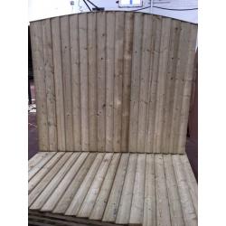 Bowtop feather edge fence panels