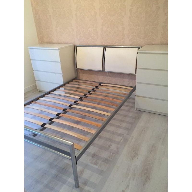 Chrome double bed frame & 2x chest drawers